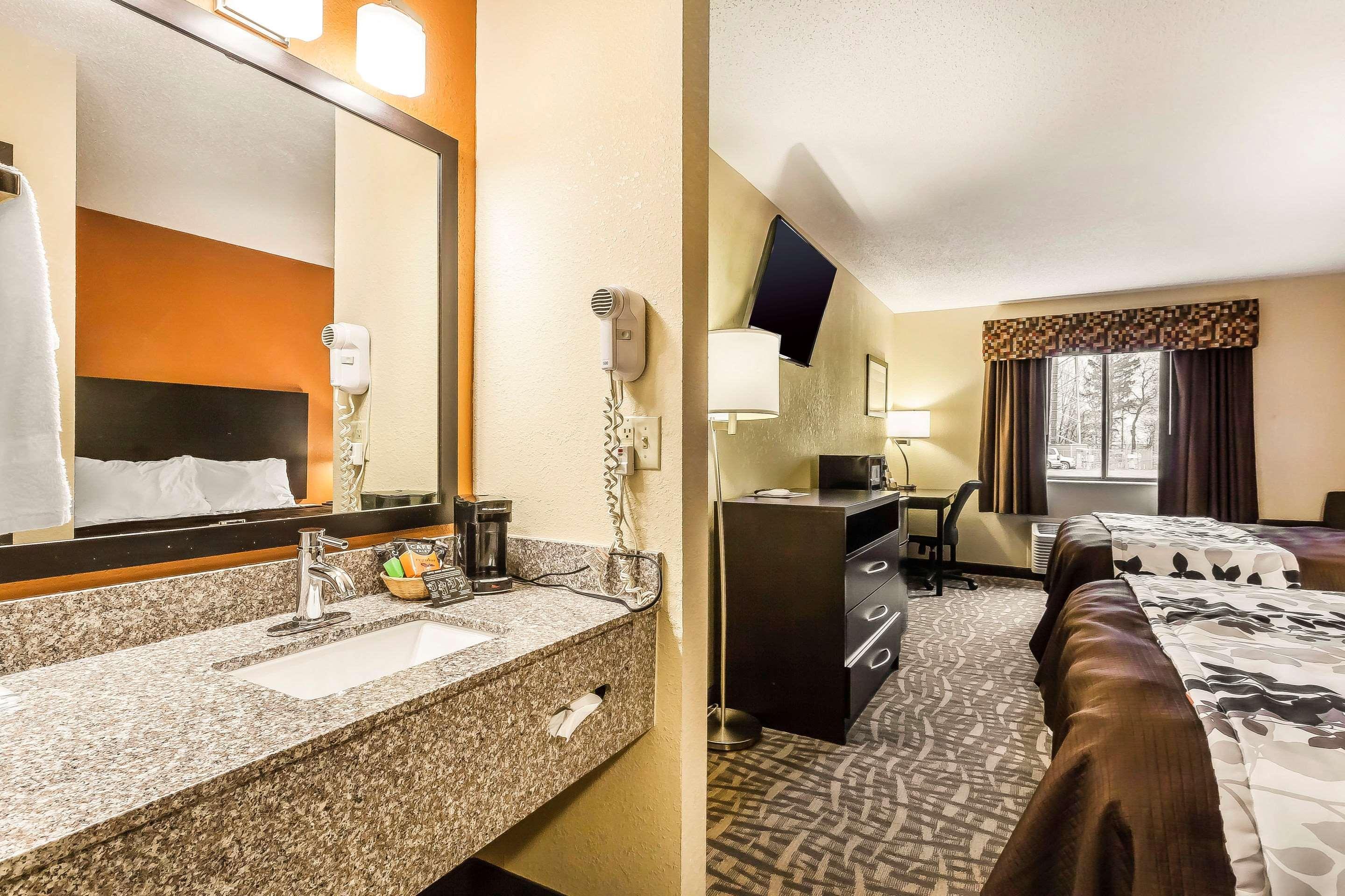 Quality Inn Wooster Buitenkant foto