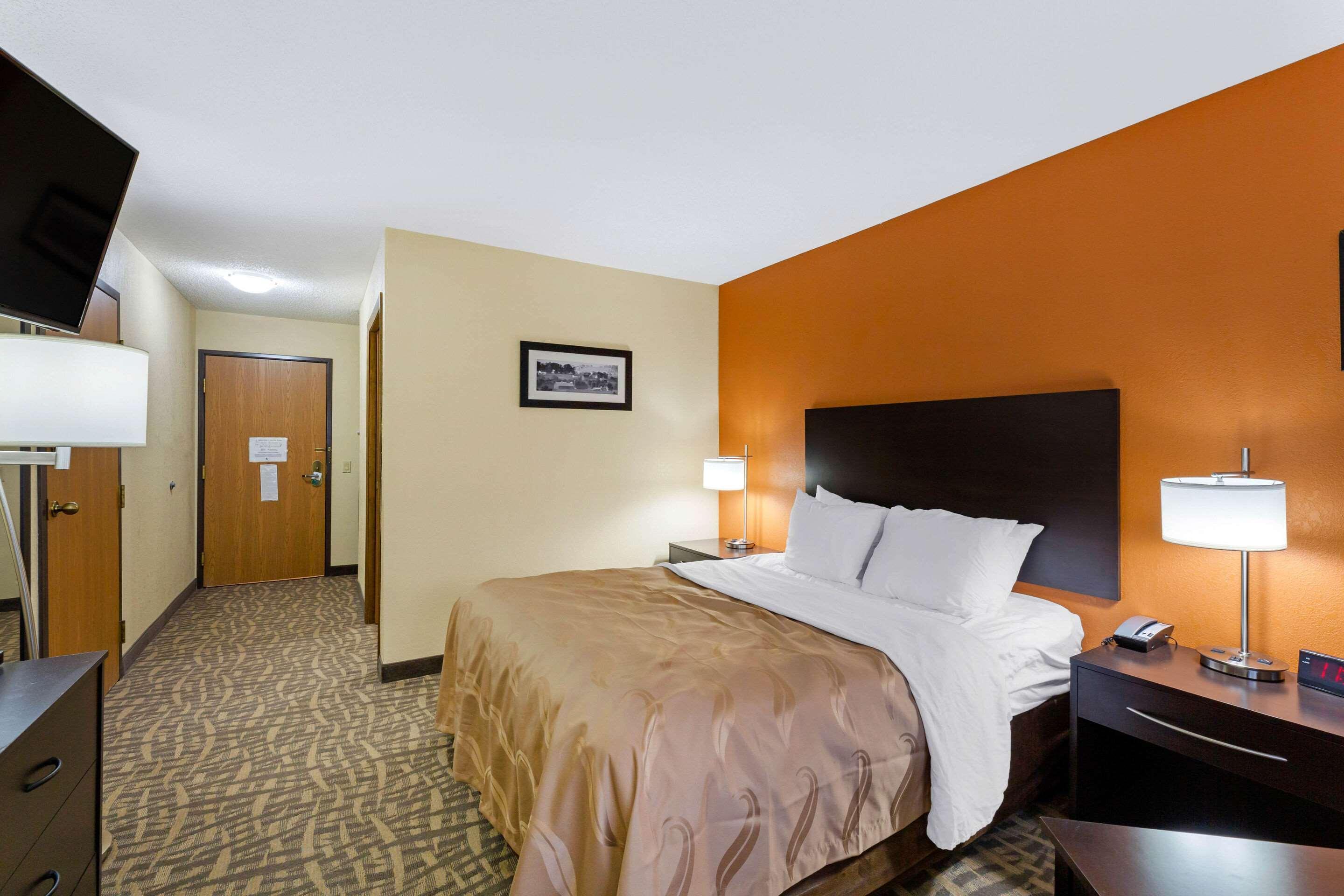 Quality Inn Wooster Buitenkant foto